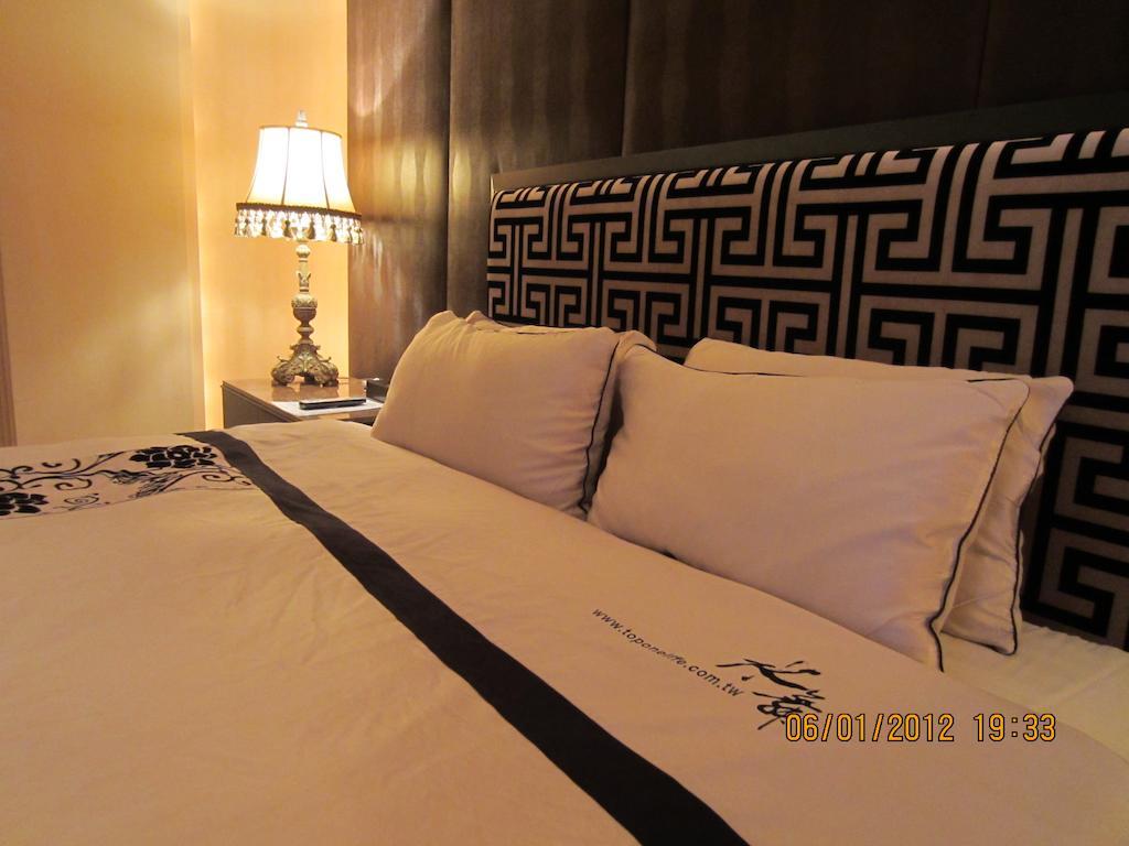 Sunshine Motel Taichung Exterior foto