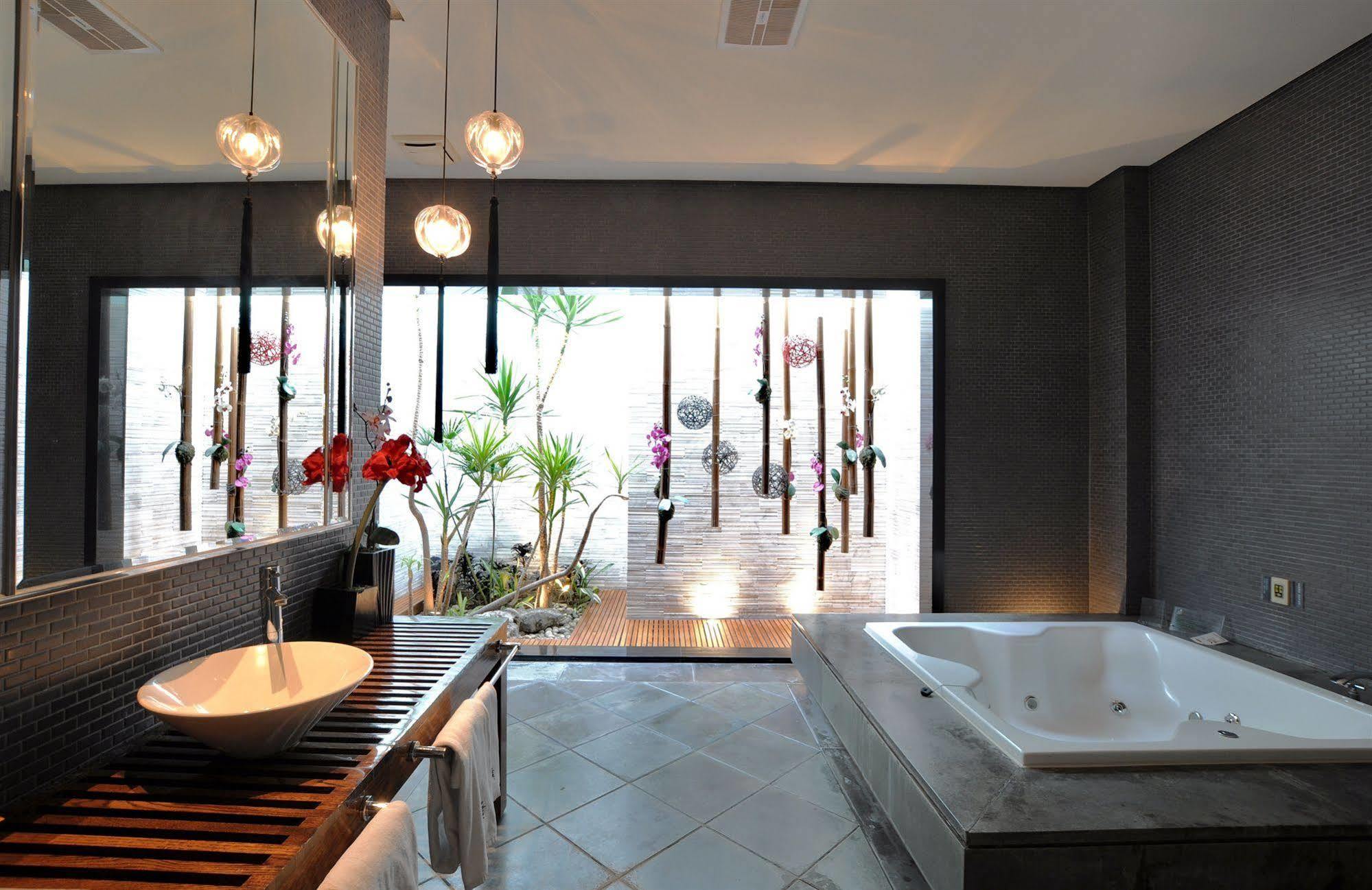 Sunshine Motel Taichung Exterior foto