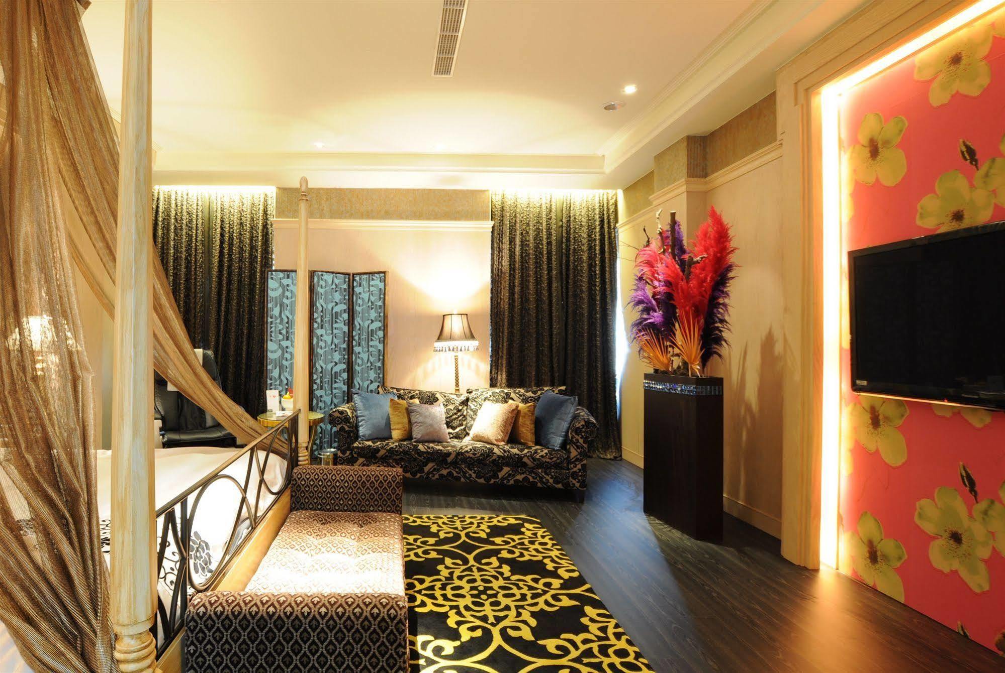 Sunshine Motel Taichung Exterior foto